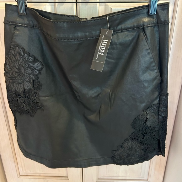 White House Black Market Pencil Skirt Women Size 10 Coated Denim Floral Lace NWT - Picture 1 of 3